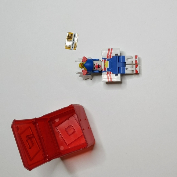 Roblox Mystery Box Celebrity Series 5: KaceyWillEatChu with code - Picture 2 of 3